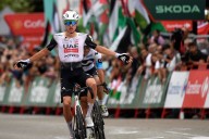 Juan Ayuso gana la 12ª etapa de la Vuelta a España; Vingegaard sigue líder