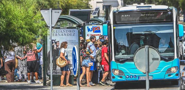 La tarjeta del TUS podrá recargarse en los centros cívicos y en las oficinas de turismo