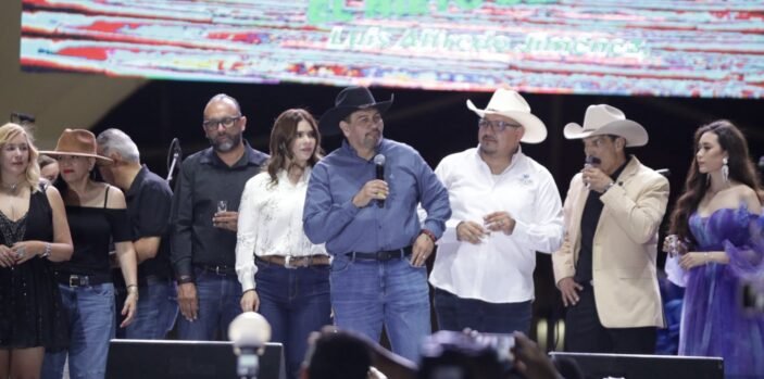 Inaugura Pérez Cuéllar Festival del Tequila y del Mariachi