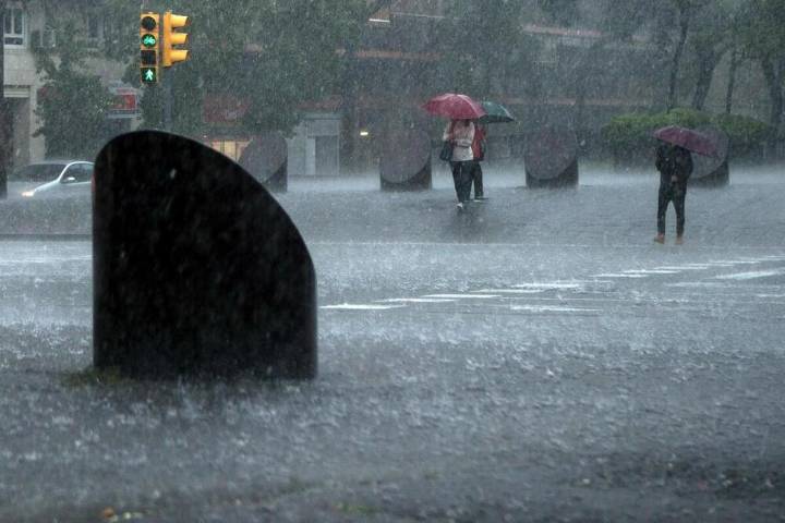 Sánchez pide mucha precaución ante las fuertes lluvias