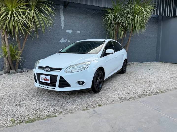 «Autos Oscar» tiene para vos y los tuyos este Ford Focus 1.6 4p S