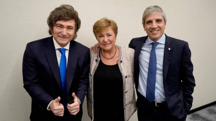 Javier Milei se reunió con el FMI tras los anuncios de apoyo de Estados Unidos