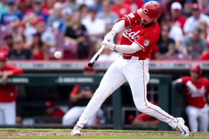 Deadspin | Reds blank Cubs 1-0, forge tie for 3rd NL wild-card spot