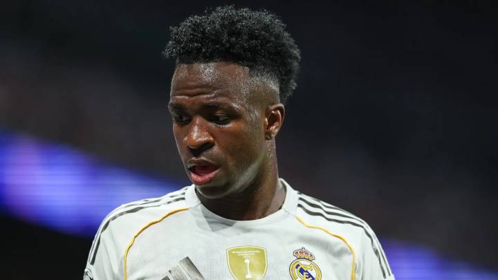 El tremendo cabreo de Vinicius al irse al banquillo ante el Espanyol: "A todos les sucede"
