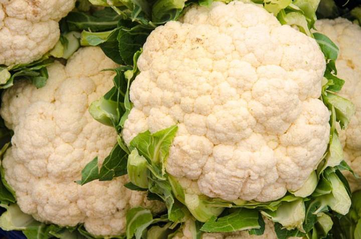 Britain's strictest school bans students from wearing vegetables