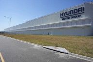 Al menos 475 detenidos, la mayoría surcoreanos, en una redada en las instalaciones de Hyundai en el estado de Georgia