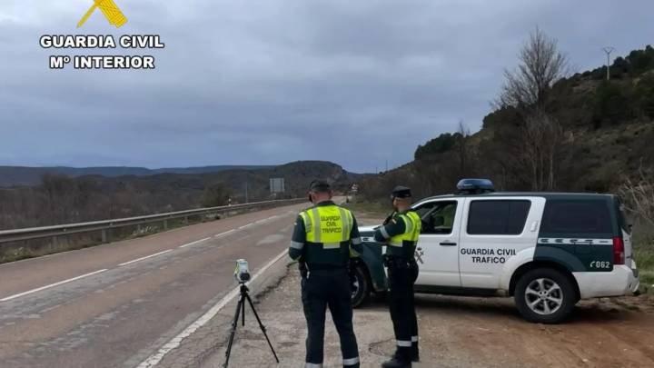 La sorpresa que se llevó la Guardia Civil con un conductor que circulaba al doble en una vía