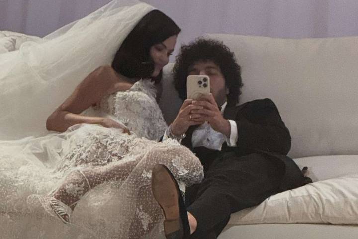 Benny Blanco Shows Off Selena Gomez’s Massive Veil, Wedding Rings: Photos