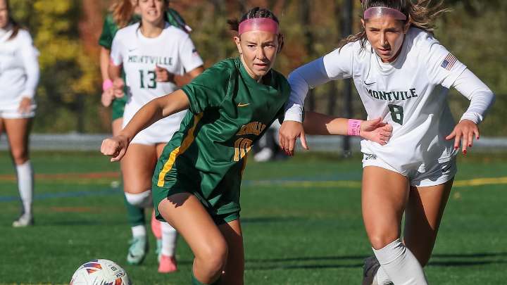 Morris Knolls gets to 2-0 with shutout of Montclair -