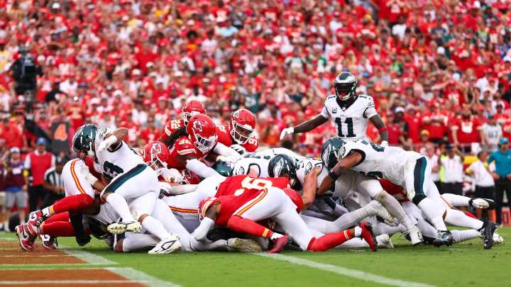 Chris Jones: We thought Eagles moved early on tush pushes, officials didn't see it