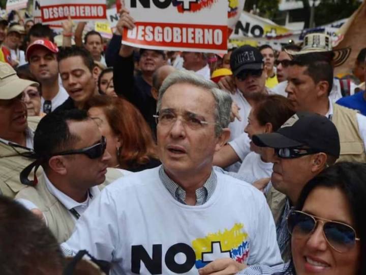 Candidatura de Uribe al Senado redobla la batalla por el Congreso en 2026