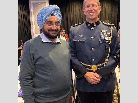 Canada: B S Sandhu, former senior IRS officer, attends First Responders Gala with Abbotsford Police Chief; View Pics [ FULL VIEW ]