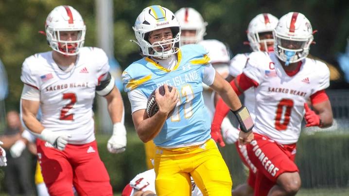 LIU football squanders two-touchdown lead in loss to Sacred Heart
