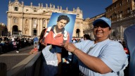 Quién era Carlo Acutis, el joven de 15 años convertido en el primer santo «millennial»