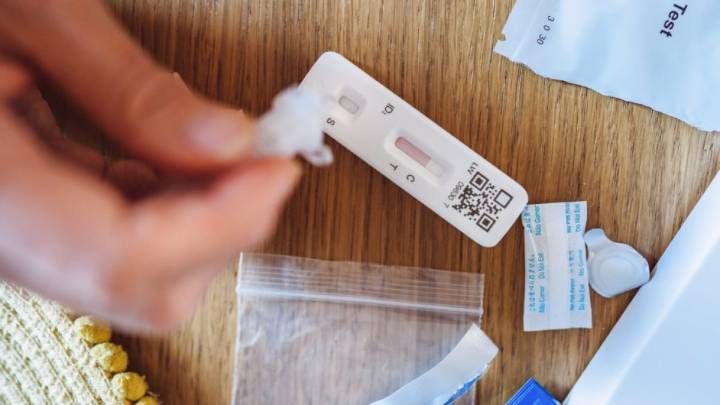 Covid hospitalisations up by 37% - highest in nearly a year