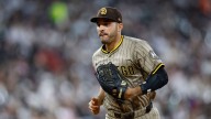 Padres' Laureano breaks finger, will miss 1st round of playoffs