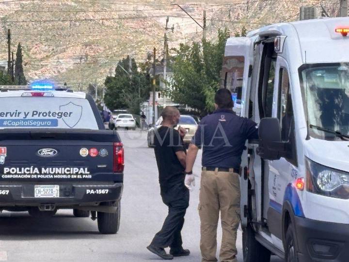 Pelea entre hermanos deja uno lesionado a batazos en La Villa