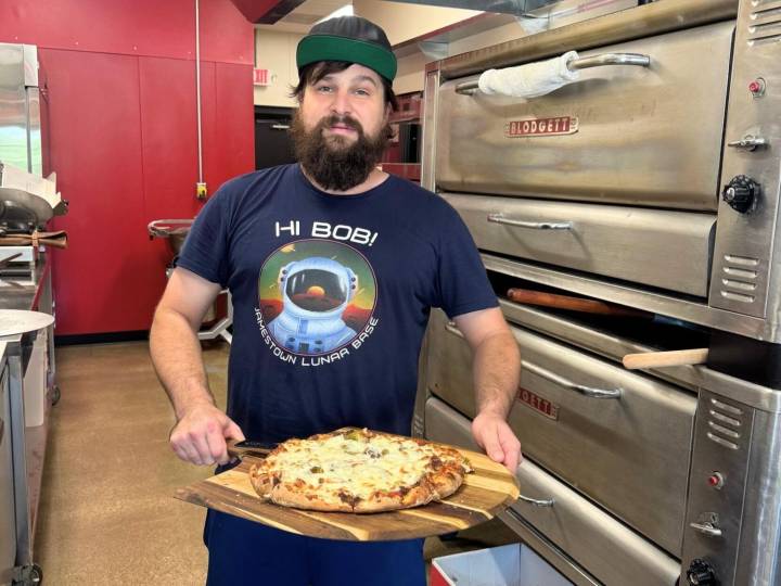 New pizzeria, Benelli's, brings Motor City flavors to Valparaiso