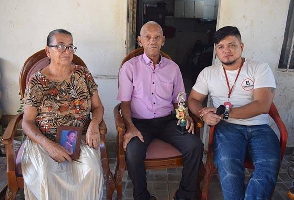 “Es el orgullo de la familia”: Abuelos del goleador samario Luis Suárez