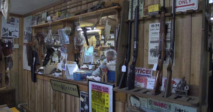 Leathersmith in Waltham creates custom knife sheaths