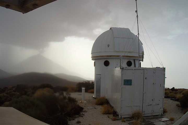 Tormenta en el Teide en medio de la alerta por altas temperaturas: granizo y lluvias intensas