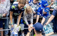 Photos: Seahawks open season at home vs. 49ers
