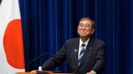 Dimite el primer ministro de Japón ante las críticas y divisiones en el seno de su partido
