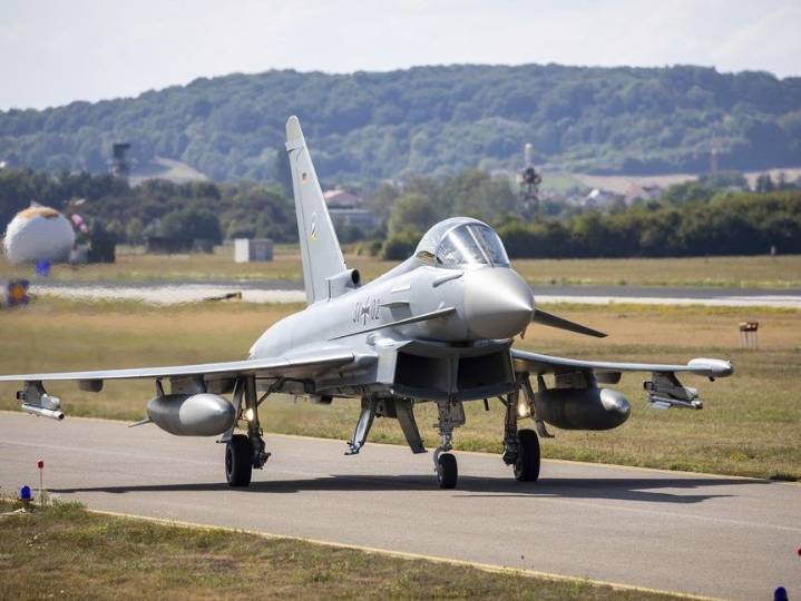 German, Swedish jets track Russian plane flying over Baltic Sea