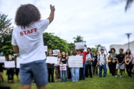 Universitarios protestan contra presencia del Servicio de Inmigración en campus de Florida