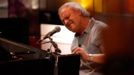 Diario Panorama te lleva a ver a Cesar “Banana” Pueyrredón con su show imperdible en Zambra