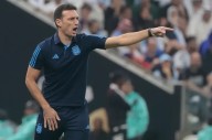 Scaloni, enojado: "Hubo tiempo para hacerlo antes"