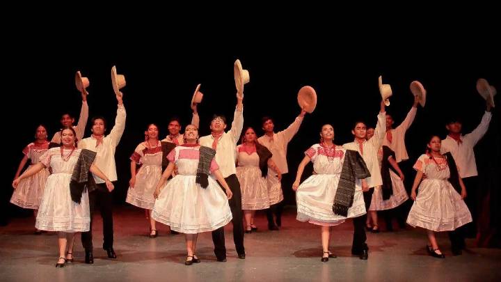 Onírico, un espectáculo que entrelaza la danza, el teatro y los misterios de la existencia
