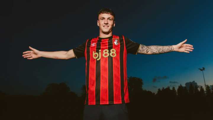 Álex Jiménez se va con Iraola: el Milan le cede al Bournemouth