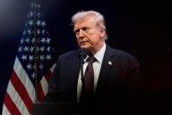 Chief justice lets Trump remove member of FTC for now