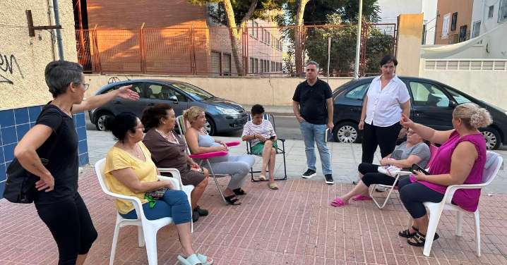 Verano de ratas, pulgas y cucarachas en este barrio de Almería