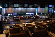 Swap entre Argentina y EE.UU: Suben acciones, baja el dólar y cae el riesgo país