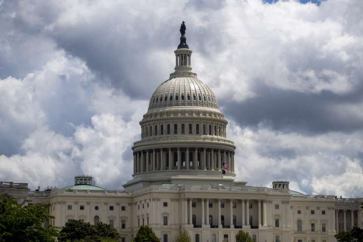 Congreso de EEUU publicó el dibujo erótico de Trump a Epstein cuya existencia niega el presidente