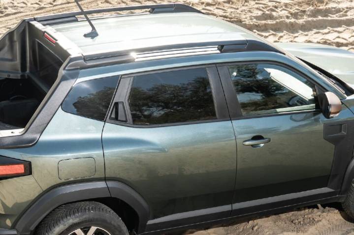 Hay una nueva Duster pick up: doble cabina, híbrida y con tracción 4x4
