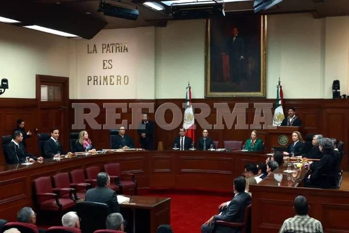 Solicitarán ministros de SCJN ganar menos que Presidenta