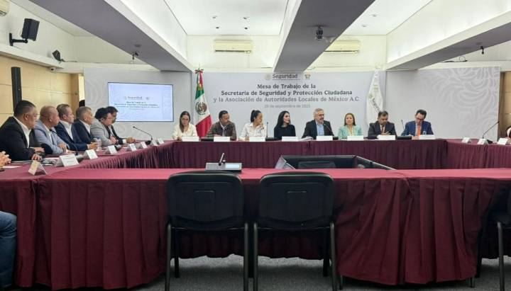 Asiste titular de la SSPM Juárez a reunión de trabajo de la AALMAC  en la ciudad de México