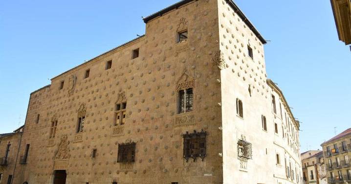 La Casa de las Conchas de Salamanca retoma su agenda cultural en septiembre con nuevas actividades