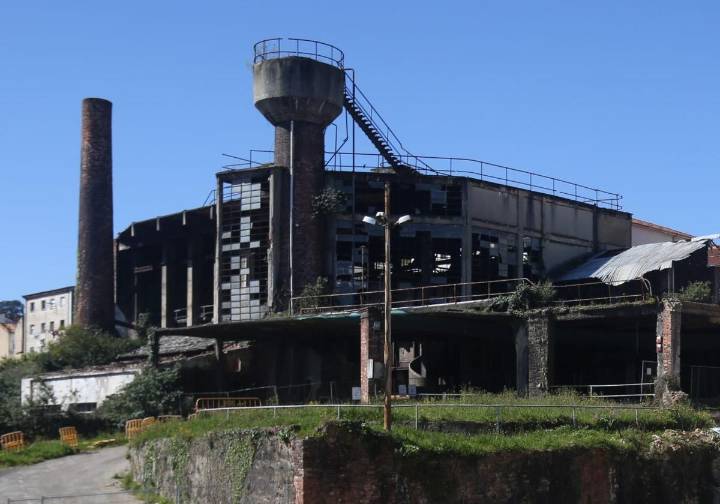 El PSOE reclama al equipo de gobierno que defienda la marquesina de la Fábrica de Gas
