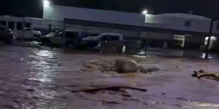 At least 3 dead, 1,000 propane tanks washed downstream in Arizona flash flooding