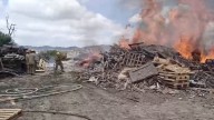VIDEO: Se registra fuerte incendio en recicladora clandestina en Ramos Arizpe