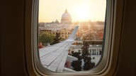 First-Class Passenger’s Window Shade Dispute Raises Questions About Airline Etiquette