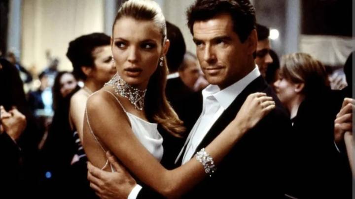 Esther Cañadas revela su incómodo momento con Pierce Brosnan y Rene Russo : "No quería rodar conmigo"