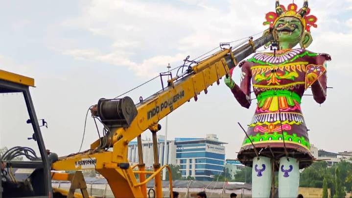 'Ravan Chale America': How A 70-Year-Old Delhi Market Is Now Shipping Effigies To The USA, Canada