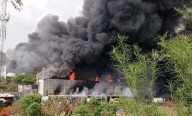 Arde empresa de hidrocarburos en Escobedo, NL