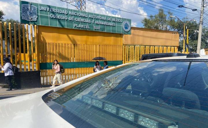 Estudiante muere apuñalado dentro del CCH Sur; agresor fue detenido tras intentar huir