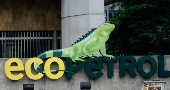 Ecopetrol debe convertirse en ‘Ecoenergía’ para seguir siendo rentable: Petro